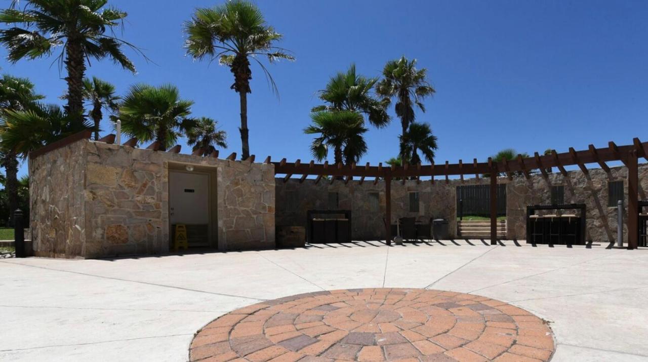 Upscale Modern Villa Private W Terrace In Bahia Mar Beachfront Resort, Heated Pool! South Padre Island Exterior foto